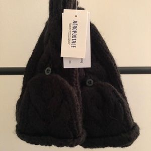 Aeropostale fingerless mittens, black